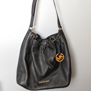 Michael Kors Medium Bucket bag